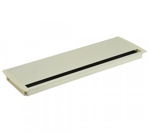 Access-Flap---450-mm-with-Brush-&-Frosty-White